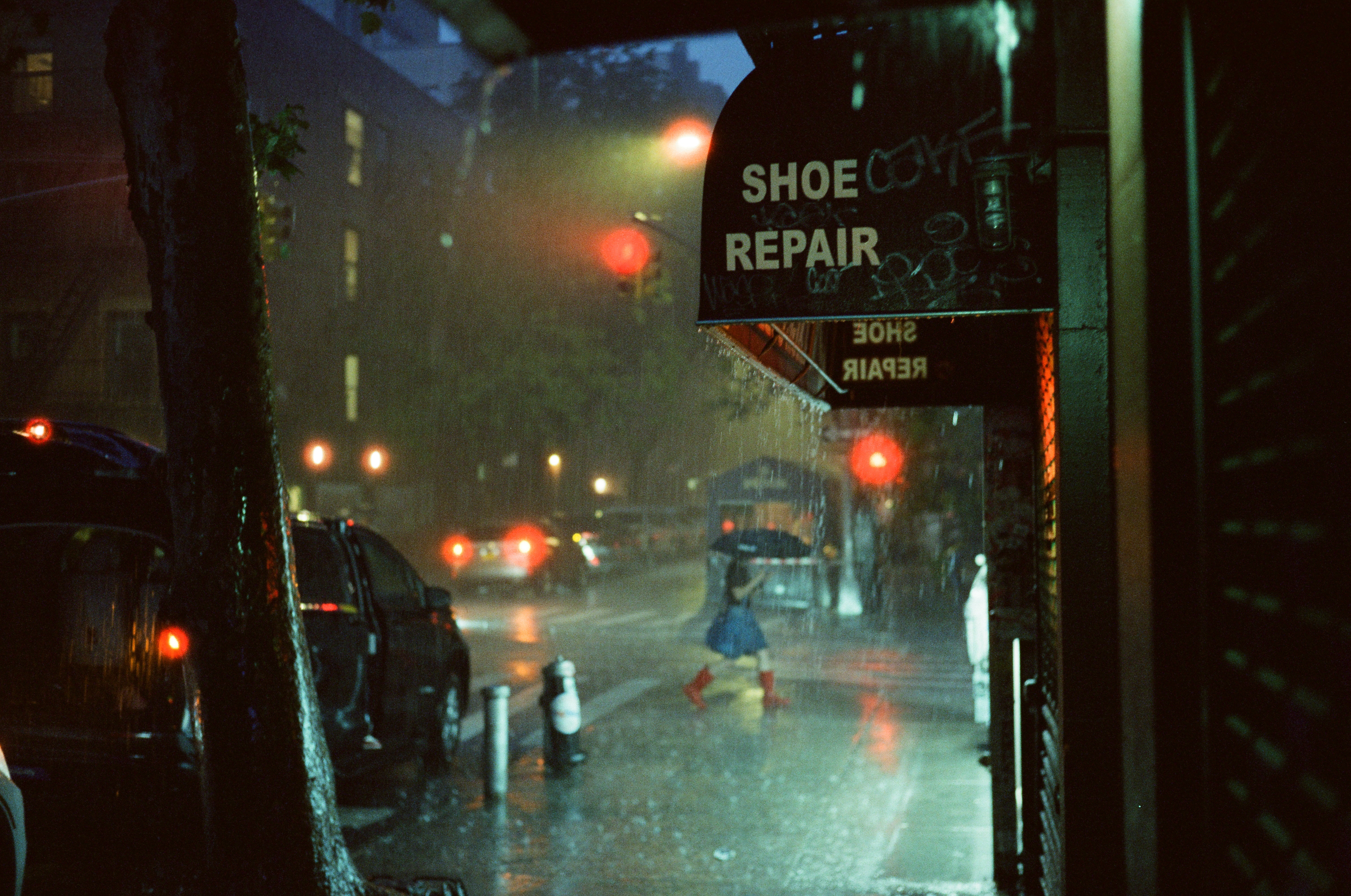 Lower East Side - Shot on CineStill 800T with Leica MP, 2024. Charleston film photography.